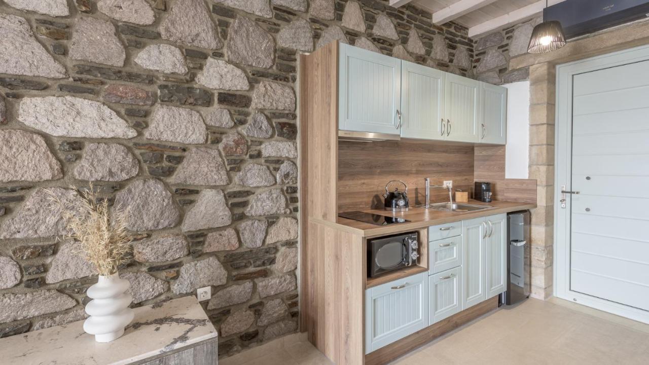 Thea Sunset Suites Mytakas Екстер'єр фото