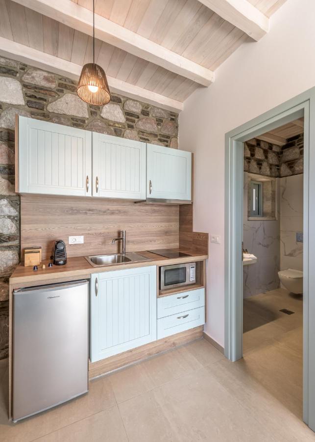 Thea Sunset Suites Mytakas Екстер'єр фото